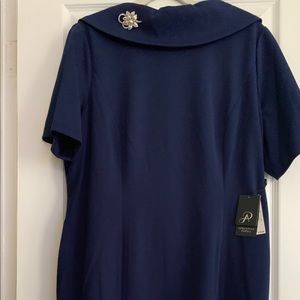 Navy Adrianna Papell size 18w.  Never worn.